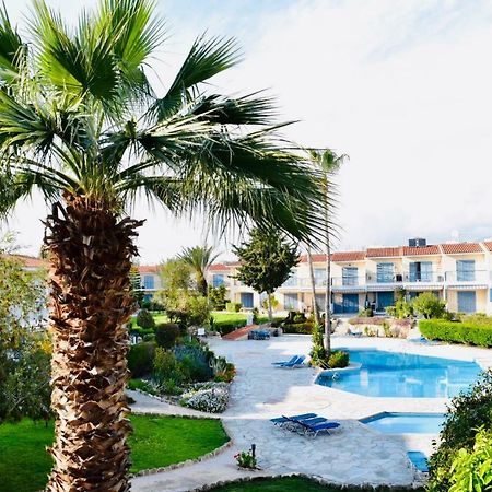 Paradise Gardens Mediterranean Home Пафос Екстер'єр фото