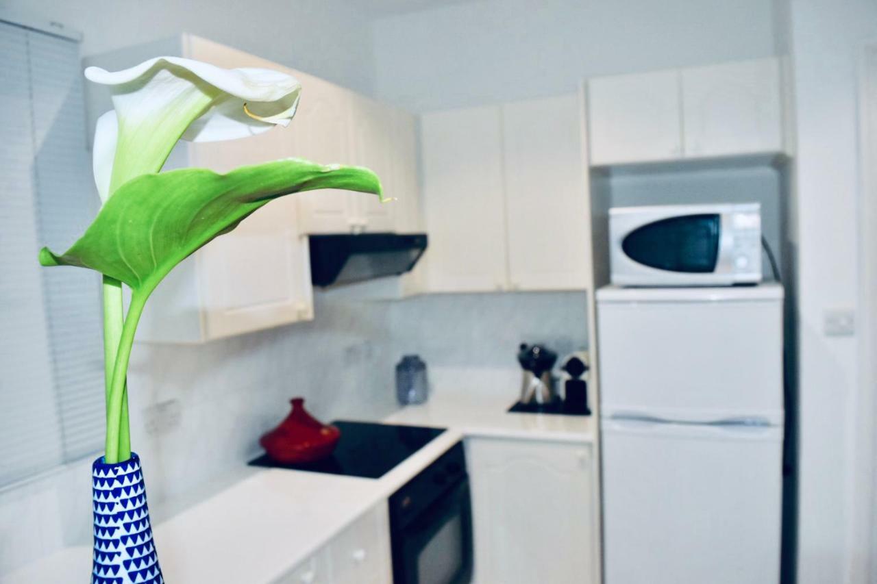 Paradise Gardens Mediterranean Home Пафос Екстер'єр фото