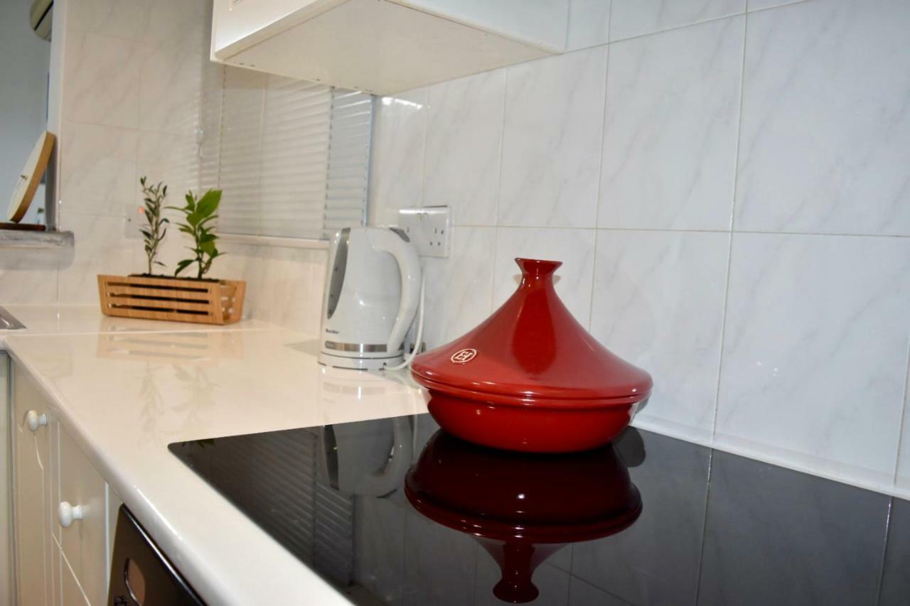 Paradise Gardens Mediterranean Home Пафос Екстер'єр фото