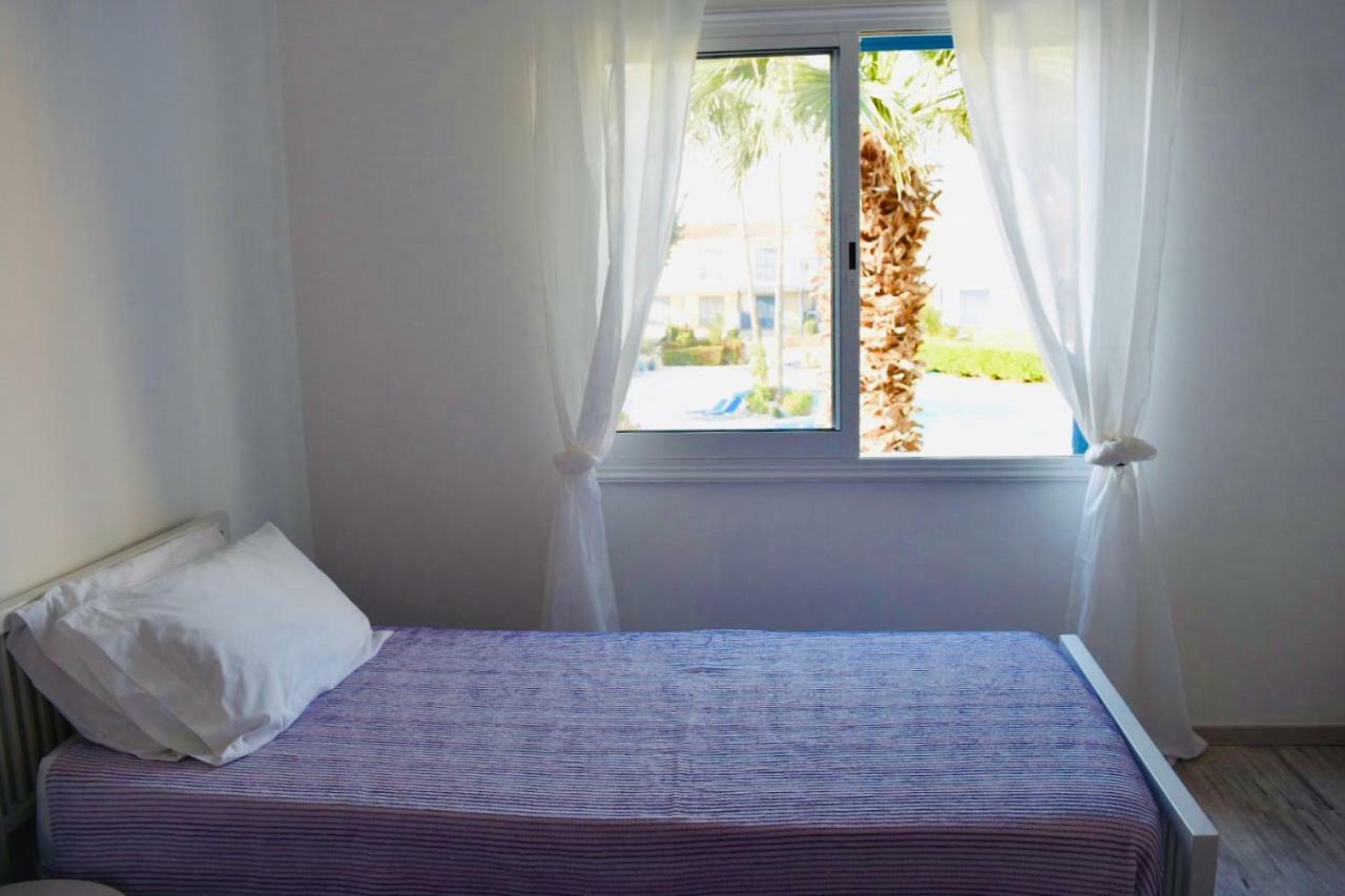 Paradise Gardens Mediterranean Home Пафос Екстер'єр фото