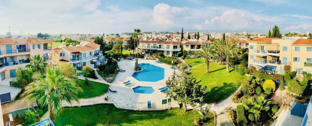 Paradise Gardens Mediterranean Home Пафос Екстер'єр фото
