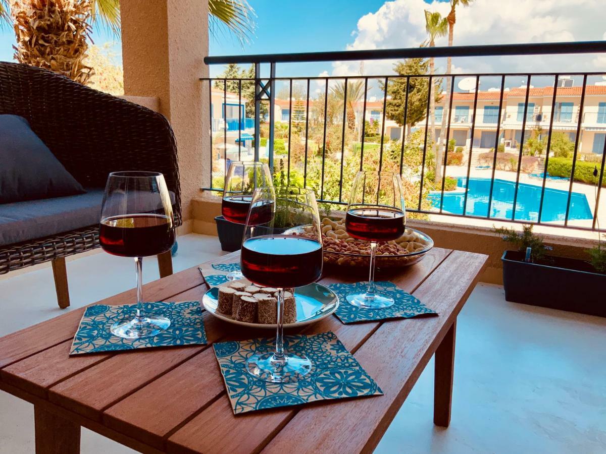 Paradise Gardens Mediterranean Home Пафос Екстер'єр фото