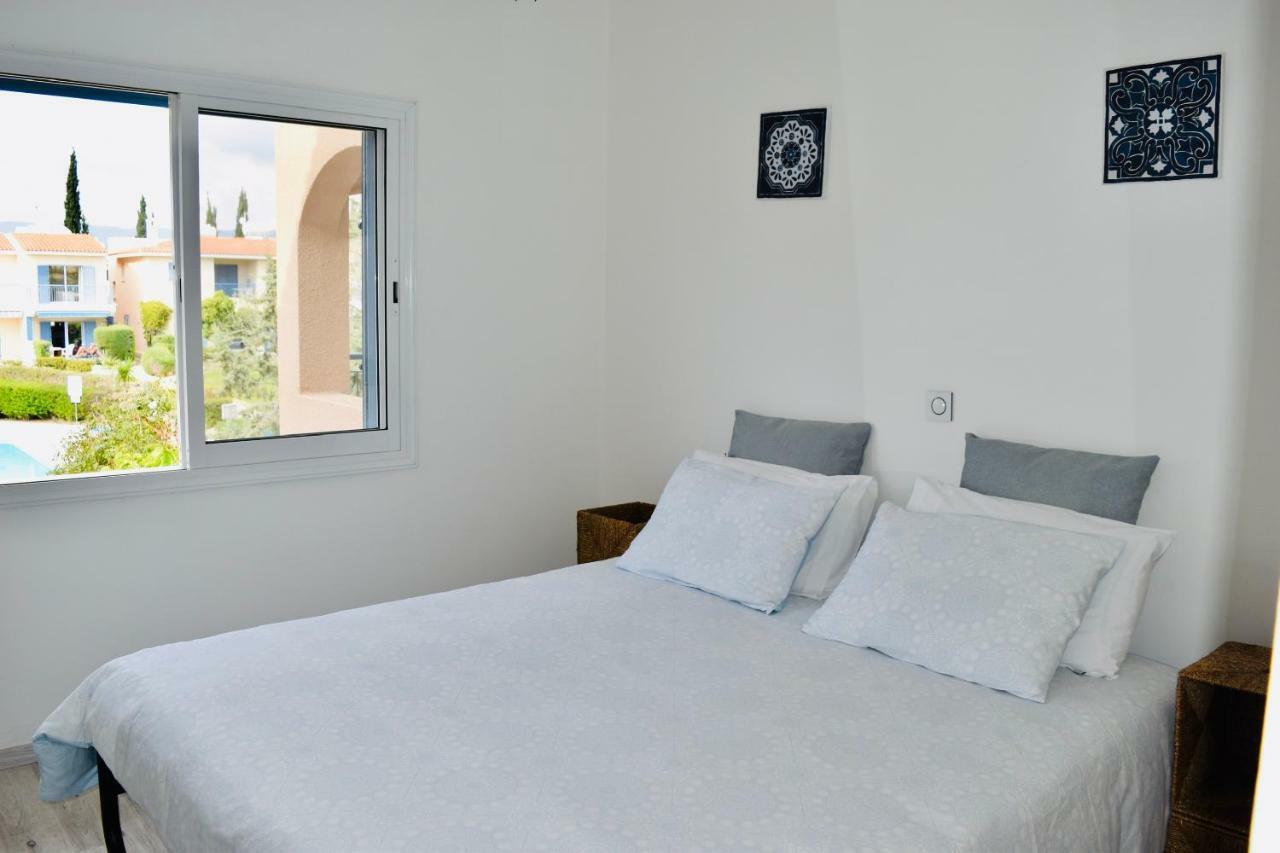 Paradise Gardens Mediterranean Home Пафос Екстер'єр фото